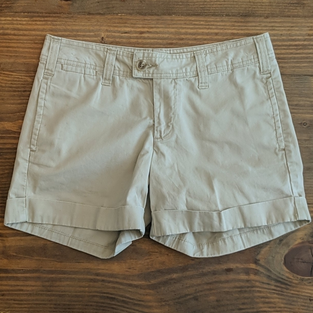 GAP FACTORY Favorite Khaki Cuffed Shorts